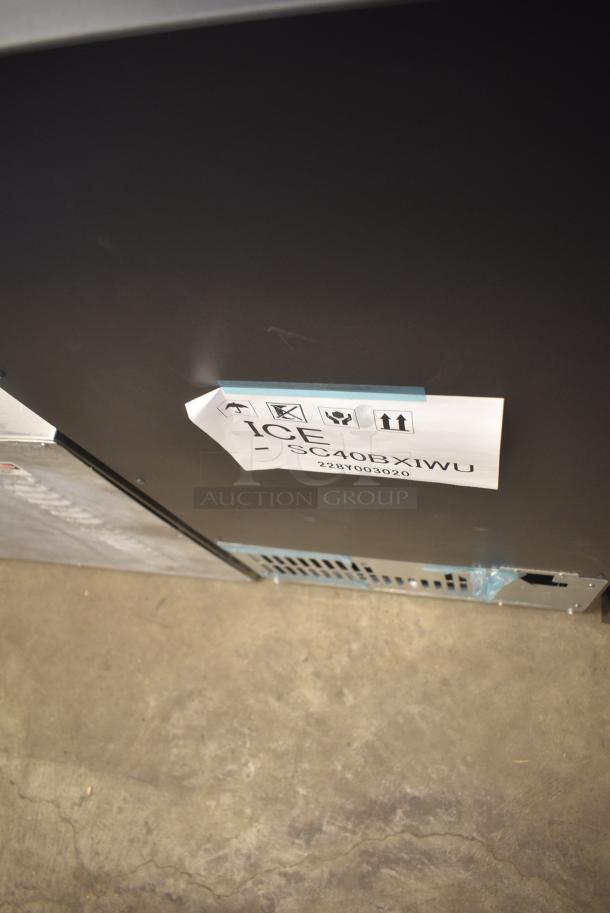 BRAND NEW SCRATCH AND DENT! Lumilinna ICE-SC40BXIWU Metal Commercial Single Door Beverage Cooler Crystallizer / Slush Cooler. 115 Volts, 1 Phase. Tested and Working! - Image 7 of 8