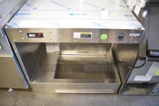 2017 BKI HFW-R Stainless Steel Commercial Countertop Dumping Station Fry Warmer. 120 Volts, 1 Phase.  Tested and Working!