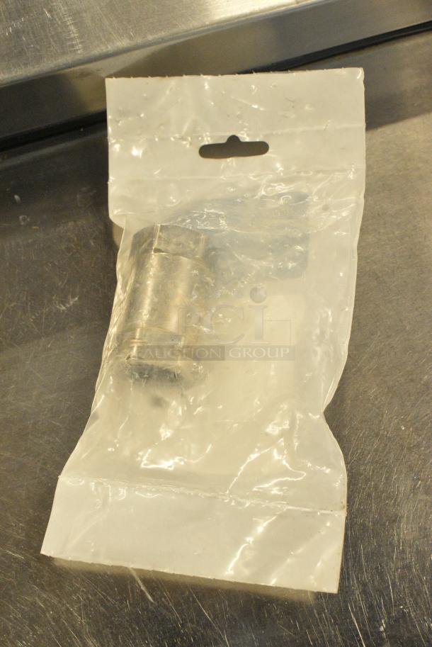 2 BRAND NEW SCRATCH AND DENT! Items Including HP2000223 Manitowoc Ice 2000223 Motor, Fan 16w 115v and Robertshaw Dole Flow Regulator. 2 Times Your Bid! - Image 4 of 10