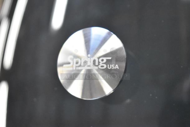 BRAND NEW SCRATCH AND DENT! Spring USA Metal Casserole Dish w/ Lid - Image 3 of 6
