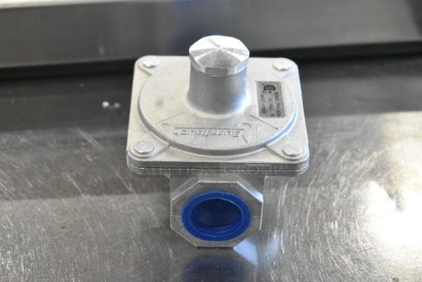4 BRAND NEW SCRATCH AND DENT! Items Including 9223522002 Vollrath 352200-2 1/4" and 1/2" Push Block for InstaCut 5.1 Dicer or Slicer, 600GR34510 Regency 600GR34510 3/4" Convertible Gas Pressure Regulator 5.0" - 10.0" WC, Cooking Performance Group 35121102C049 Liquid Propane Orifice for 13" Wok Ranges. 4 Times Your Bid! - Image 5 of 11