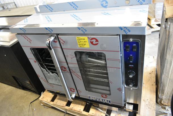 BRAND NEW SCRATCH AND DENT! Imperial Stainless Steel Commercial Natural Gas Powered Full Size Convection Oven w/ View Through Doors, Metal Oven Racks and Thermostatic Controls. See Pictures for Broken Glass. 70,000 BTU. - Image 2 of 9