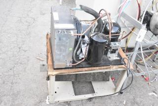 Copeland RRT10K1E-PFV-959 Compressor. 208/230 Volts, 1 Phase.