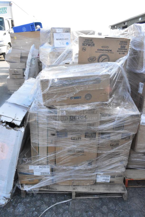 12 BRAND NEW SCRATCH AND DENT! Items Including Dart Y12S Conex Galaxy 12 oz. Translucent Squat Plastic Cold Cup - 1000/Case, Cambro 1014FF186 10" x 14" Navy Blue Customizable Fast Food Tray - 24/Case, Dart Conex Galaxy Y35 3.5 oz. Translucent Plastic Cold Cup - 2500/Case 301Y35, 9CPWCR Plates, CUP 32oz FOAM WHITE   500 32JL/SL/CLR/RL/HDLC, 600TB2436G TABLE S/S 24X36 4"BKSPLSH 18G 304SS, GALV UND+LEGS. 12 Times Your Bid! - Image 3 of 14