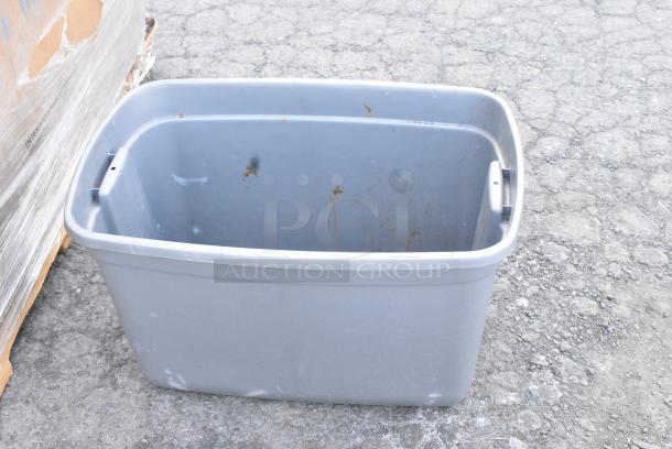 ALL ONE MONEY! Lot of 6 Poly Bins - Image 6 of 7
