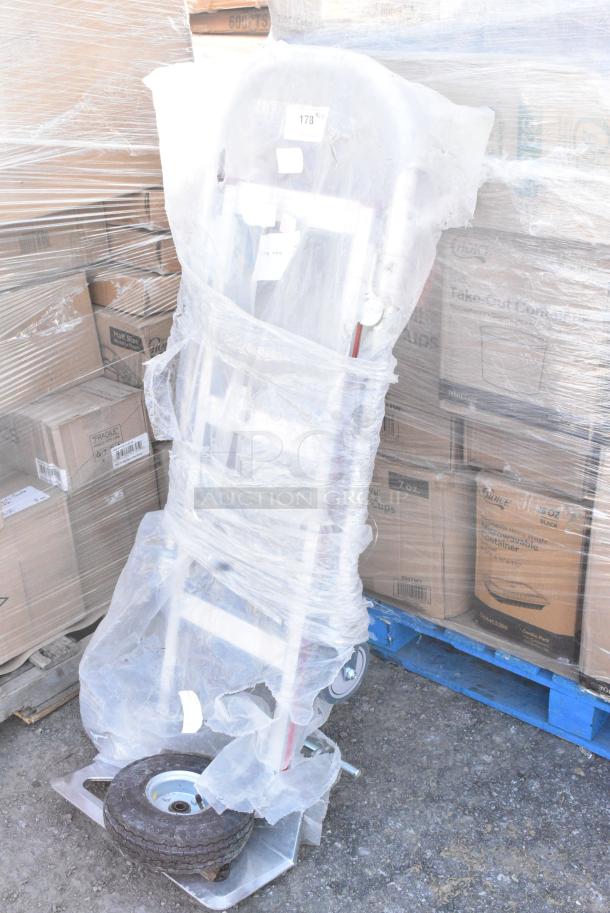BRAND NEW SCRATCH AND DENT! HS-1009 Lavex 750 lb. 2-in-1 Convertible Hand Truck with Pneumatic Wheels - Image 2 of 6