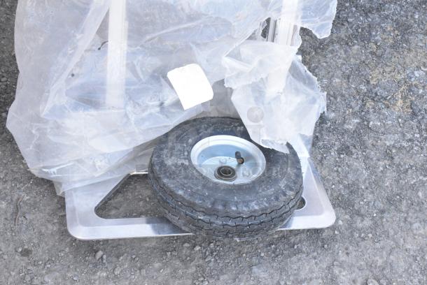 BRAND NEW SCRATCH AND DENT! HS-1009 Lavex 750 lb. 2-in-1 Convertible Hand Truck with Pneumatic Wheels - Image 4 of 6