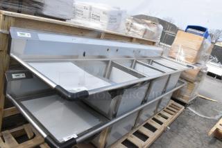 BRAND NEW SCRATCH AND DENT! Regency 600S32424224 124" 16-Gauge Stainless Steel Three Compartment Commercial Sink with 2 Drainboards - 24" x 24"