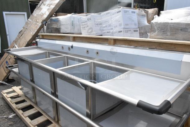 BRAND NEW SCRATCH AND DENT! Regency 600S32424224 124" 16-Gauge Stainless Steel Three Compartment Commercial Sink with 2 Drainboards - 24" x 24" - Image 2 of 11