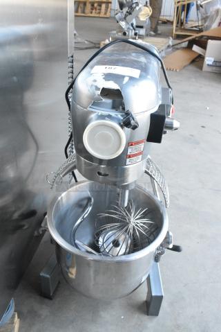 BRAND NEW SCRATCH AND DENT! Avantco 177MX20H Metal Commercial Countertop 20 Quart Planetary Dough Mixer w/ Stainless Steel Mixing Bowl, Bowl Guard, Dough Hook and Whisk Attachments. 120 Volts, 1 Phase. - Item #1172600