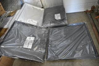 4 BRAND NEW SCRATCH AND DENT! Items Including 124HCSS1812 American Metalcraft 18" x 12" Hard Coat Aluminum Rectangular Sicilian-Style Pizza Pan HCSS1812, 124DSP18 American Metalcraft 18 1/2" x 13 1/2" Rectangular Deep Dish Pizza Pan Separator / Lid DSP18, 124HCSS16 American Metalcraft 16" x 16" Hard Coat Aluminum Square Sicilian-Style Pizza Pan HCSS16. 4 Times Your Bid!