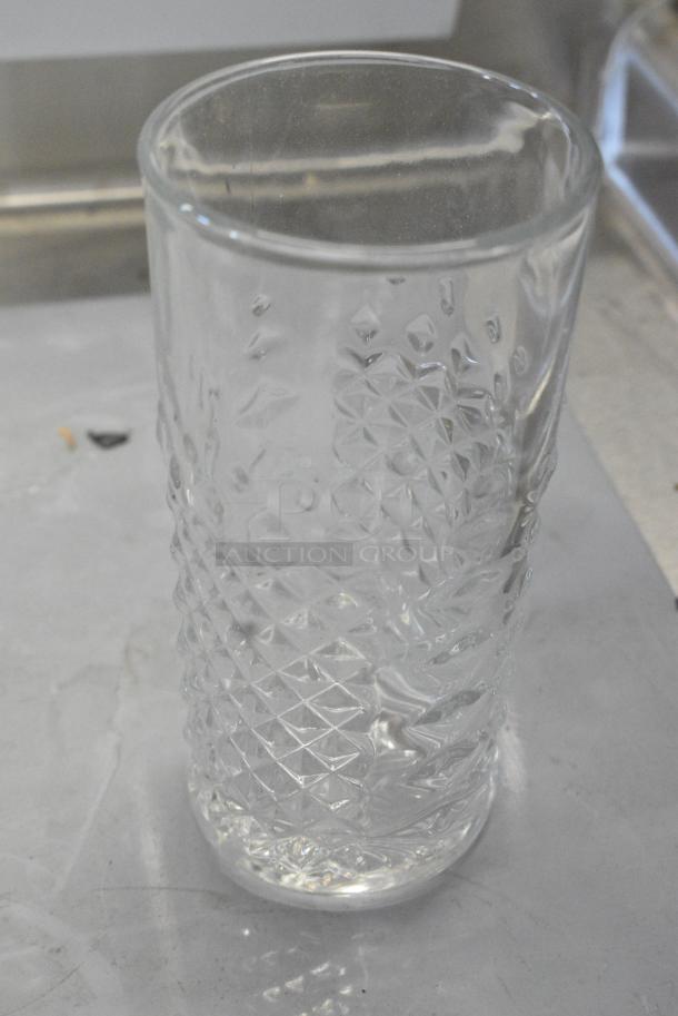 BRAND NEW SCRATCH AND DENT! Bxo of 6 Libbey 926774 Ocular 14 oz. Beverage Glass - Image 4 of 6