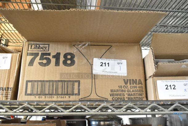 BRAND NEW SCRATCH AND DENT! Box of 8 Libbey 7518 Vina 10 oz. Customizable Martini Glass - Image 2 of 6