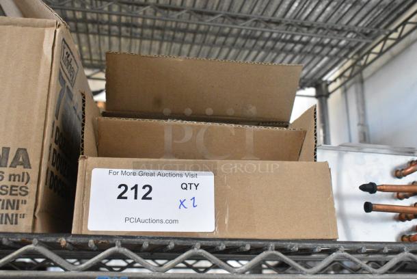 2 BRAND NEW SCRATCH AND DENT! Box of Cambro 20PPD190 1/2 Size Translucent Polypropylene Drain Tray. 2 Times Your Bid! - Image 2 of 6