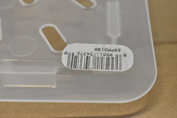 2 BRAND NEW SCRATCH AND DENT! Box of Cambro 20PPD190 1/2 Size Translucent Polypropylene Drain Tray. 2 Times Your Bid! - Image 5 of 6
