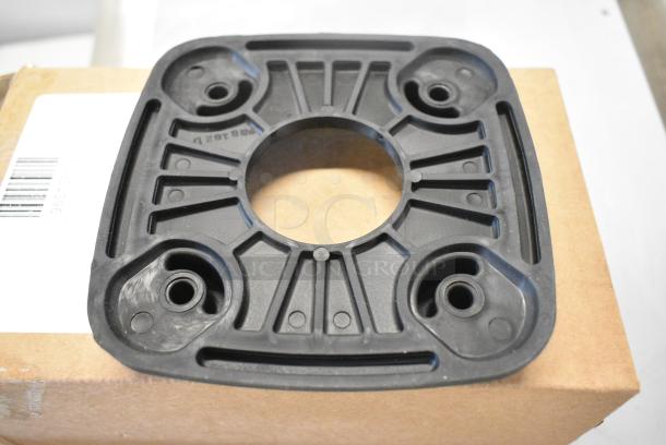 BRAND NEW SCRATCH AND DENT! 96515579 Vitamix 15579 Centering Pad - Image 3 of 5