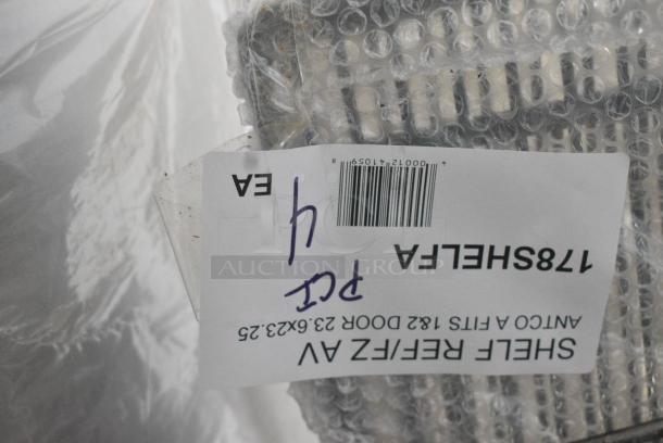 BRAND NEW SCRATCH AND DENT! Lot of 4 Avantco 178SHELFA35 Shelf for A-35 Reach-In Refrigerators and Freezers - 21 1/4" x 16 15/16" - Image 4 of 4