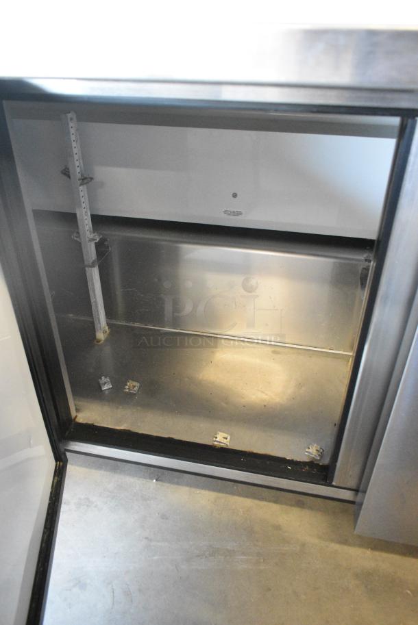 True TSSU-72-30M-B-ST Stainless Steel Commercial Sandwich Salad Prep Table Bain Marie Mega Top on Commercial Casters. 115 Volts, 1 Phase. Tested and Powers On But Does Not Get Cold - Image 8 of 10