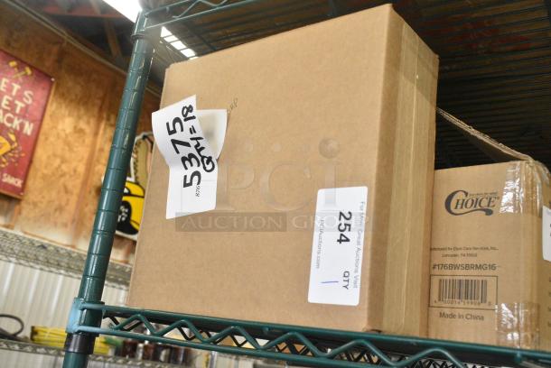 BRAND NEW SCRATCH AND DENT! Box of 6 Lodge U5RP 9 1/2" Round Wood Underliner with Walnut Finish - Image 2 of 6