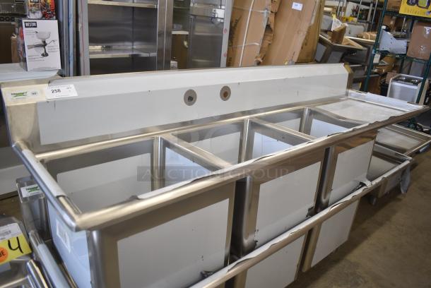 BRAND NEW SCRATCH AND DENT! Regency 600S3181824R Stainless Steel 3 Bay Sink w/ Right Side Drain Board. No Legs. - Image 1 of 5