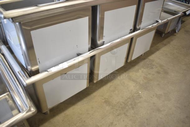 BRAND NEW SCRATCH AND DENT! Regency 600S3181824R Stainless Steel 3 Bay Sink w/ Right Side Drain Board. No Legs. - Image 2 of 3