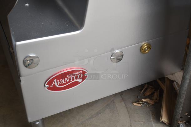 BRAND NEW SCRATCH AND DENT! Avantco ASA0012 177SL612A 12" Medium-Duty Automatic Meat Slicer with Manual Use Option - 1/2 hp. 115 Volts, 1 Phase. Tested and Working! - Image 5 of 10