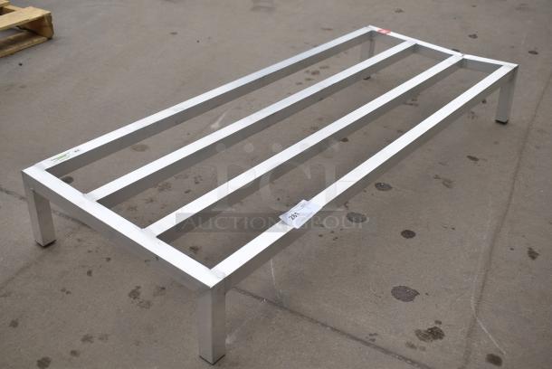 BRAND NEW SCRATCH AND DENT! Regency 600DUN24608 60" x 24" x 8" Aluminum Dunnage Rack - 1850 lb. Capacity - Image 2 of 5