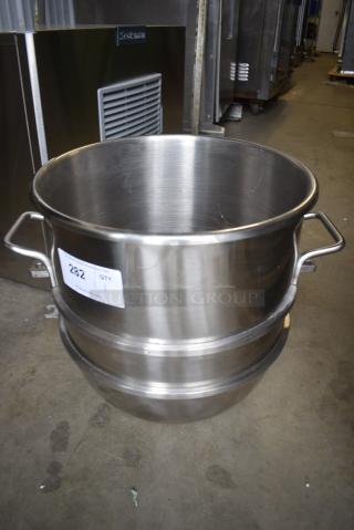 BRAND NEW SCRATCH AND DENT! Stainless Steel Mixing Bowl