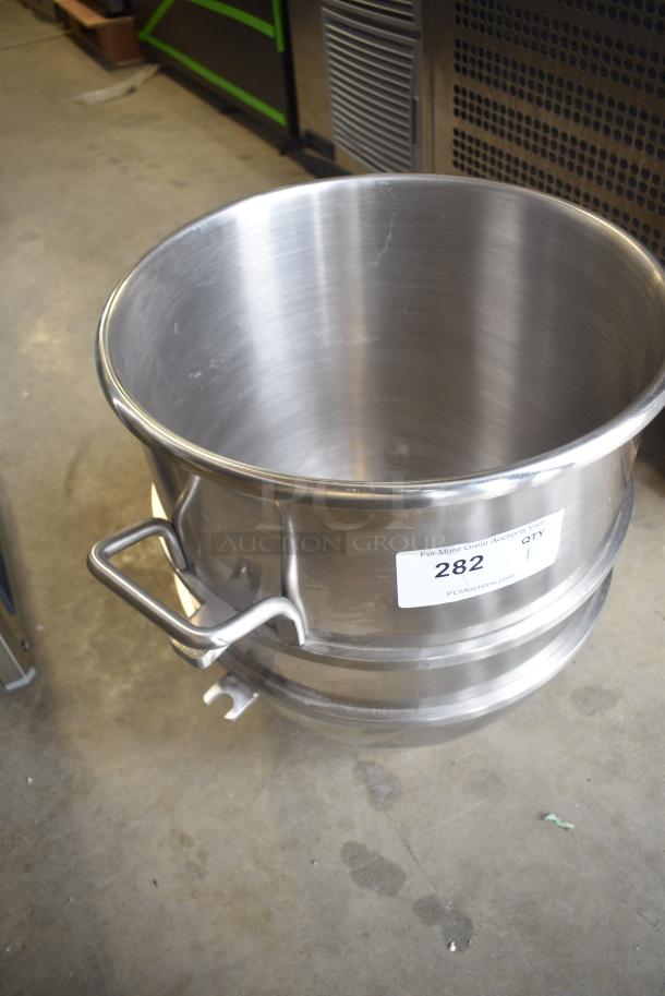 BRAND NEW SCRATCH AND DENT! Stainless Steel Mixing Bowl - Image 2 of 4