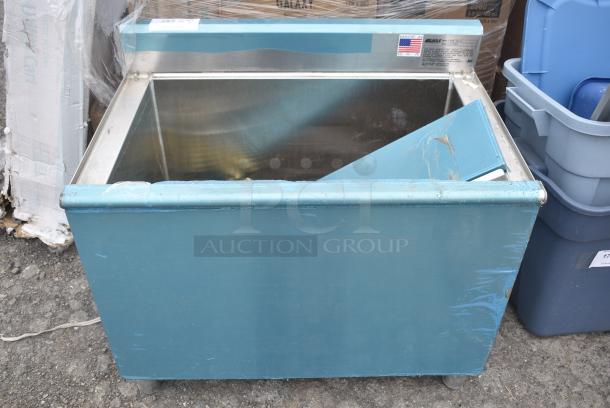 BRAND NEW SCRATCH AND DENT! Eagle Group B30IC-16D-18-7 1800 Series 30" Ice Chest with Post-Mix Cold Plate - 163 lb. Capacity - Image 1 of 7
