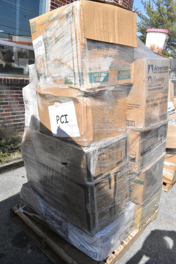 26 BRAND NEW SCRATCH AND DENT! Items Including 346BKFSNSPM Choice Medium Weight Black Wrapped Polypropylene Plastic Cutlery Set with Napkin and Salt and Pepper Packets - 250/Case, 128HD16COMBO Choice Heavy Duty 16 oz. Microwavable Translucent Plastic Deli Container and Lid Combo Pack - 240/Case, 5002BNAPNAT EcoChoice 2-Ply Natural Kraft Beverage / Cocktail Napkin - 3000/Case, 128HD8BULK Choice Heavy Duty 8 oz. Microwavable Translucent Plastic Deli Container - 480/Case, 129MCR24B Choice 24 oz. Black Round Microwavable Heavy Weight Container with Lid 7 1/4" - 150/Case, 500COLLARBR EcoChoice Kraft Coffee Cup Sleeve / Jacket / Clutch - 10-24 oz. - 1200/Case, 127CH08 Choice 8 oz. Clear RPET Hinged Deli Container - 200/Case, 128HD12COMBO Microwavable Translucent Plastic Deli Container and Lid Combo Pack - 240/Case 12 OZ. 26 Times Your Bid! - Image 3 of 16
