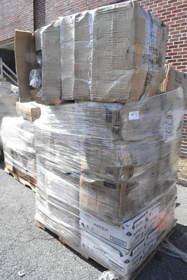 35 BRAND NEW SCRATCH AND DENT! Items Including 795PTOBK1 Choice Black Microwavable Folded Paper #1 Take-Out Container 4 3/8" x 3 1/2" x 2 1/2" - 450/Case, 5002DNAP Choice 15" x 17" Burgundy 2-Ply Customizable Paper Dinner Napkin - 1000/Case, 394365L Noble Products Powder-Free Disposable Clear Vinyl Gloves for Foodservice - Large - 1000/Case, 500TW7 Choice 7 oz. Translucent Thin Wall Plastic Cold Cup - 2500/Case, 130BKFKSNSPX500 Choice Black Extra Heavy Weight Wrapped Polystyrene Plastic Cutlery Pack with Napkin and Salt and Pepper Packets - 500/Case, 4 Box Affex BN1000A Beverage Napkin, 760VP4KR Carnival King Kraft 24 oz. Popcorn Cup. 35 Times Your Bid! - Image 2 of 17