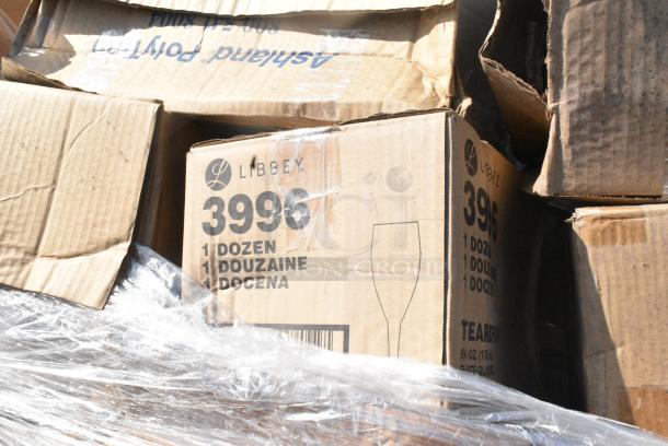 25 BRAND NEW SCRATCH AND DENT! Items Including Libbey 7504 Vina Customizable 18.5 oz. Tall Wine Glass - 12/Case, W106 , Morcon Morsoft 10" 1-Ply White Hardwound Paper Towel Roll, 800 Feet / Roll - 6/Case, 612POB2LB Choice Oblong Clear Plastic Dome Lid for 2.25 lb. & 1.5 lb Shallow Foil Take-Out Container - 500/Case, 5535513 Acopa Bouquet 13.5 oz. Wine Glass - 12/Case, Libbey 3996 Glasses, 164TS1000 Lancaster Table & Seating 10" Cast Iron Table Base Spider. 25 Times Your Bid! - Image 10 of 11