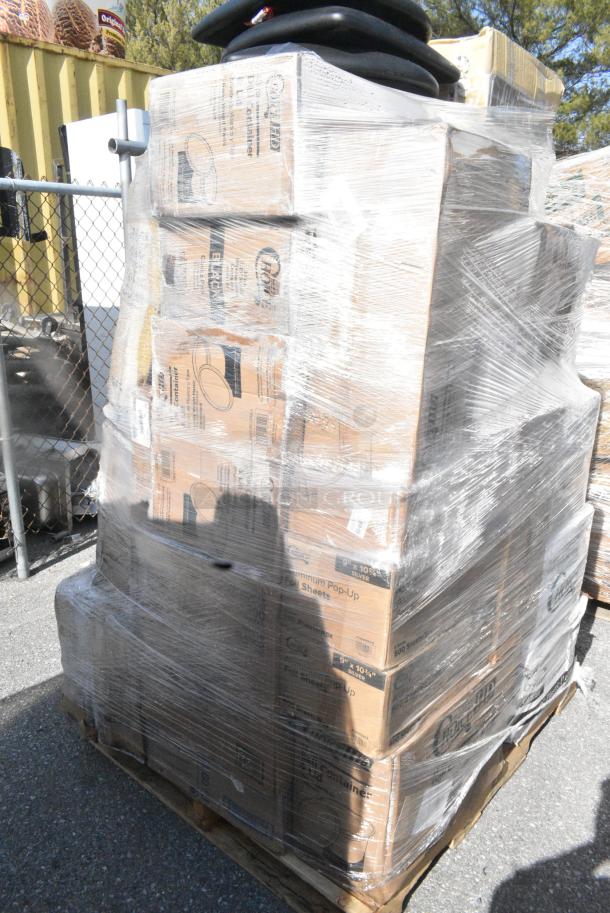 34 BRAND NEW SCRATCH AND DENT! Items Including 760WY9LT Lavex 9 oz. Translucent, Individually Wrapped Cups - 1000/Case, 433CARRIER4 CARRIER CUP-4 PULP STD300 CUP 8-32oz, BIO/COMP, 5013339 Lavex Li'l Herc 33 Gallon 1.2 Mil 33" x 39" Low Density Medium-Duty Black Trash Bag / Can Liner - 100/Case, 128HD16COMBO Choice Heavy Duty 16 oz. Microwavable Translucent Plastic Deli Container and Lid Combo Pack - 240/Case, 1229105CS Choice 9" x 10 3/4" Food Service Interfolded Pop-Up Foil Sheets - 3000/Case, 966TALLFLDB Choice White Tall-Fold 6" x 13" Dispenser Napkin - 8000/Case, 347RP9CL Visions 9" Clear Plastic Plate - 240/Case. 34 Times Your Bid! - Image 3 of 16