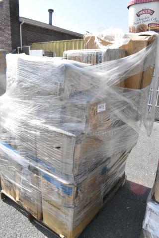 26 BRAND NEW SCRATCH AND DENT! Items Including 795KFTL32SPE Choice 16-32 oz. Rectangular Polypropylene Take-Out Lid - 300/Case, 79516ESWHPRT Emperor's Select 16 oz. Asian Paper Take-Out Container with Wire Handle - 500/Case, 5001TPJ Lavex 1-Ply 1400' Universal Jumbo Toilet Paper Roll with 9" Diameter - 12/Case, 127CH24F Choice 24 oz. Clear RPET Tall Hinged Deli Container - 200/Case, 50012C Choice 12 oz. Coffee Print Poly Paper Hot Cup - 1000/Case, 500MFTN Lavex Natural Brown Kraft M-Fold (Multifold) Towel - 4000/Case. 26 Times Your Bid!