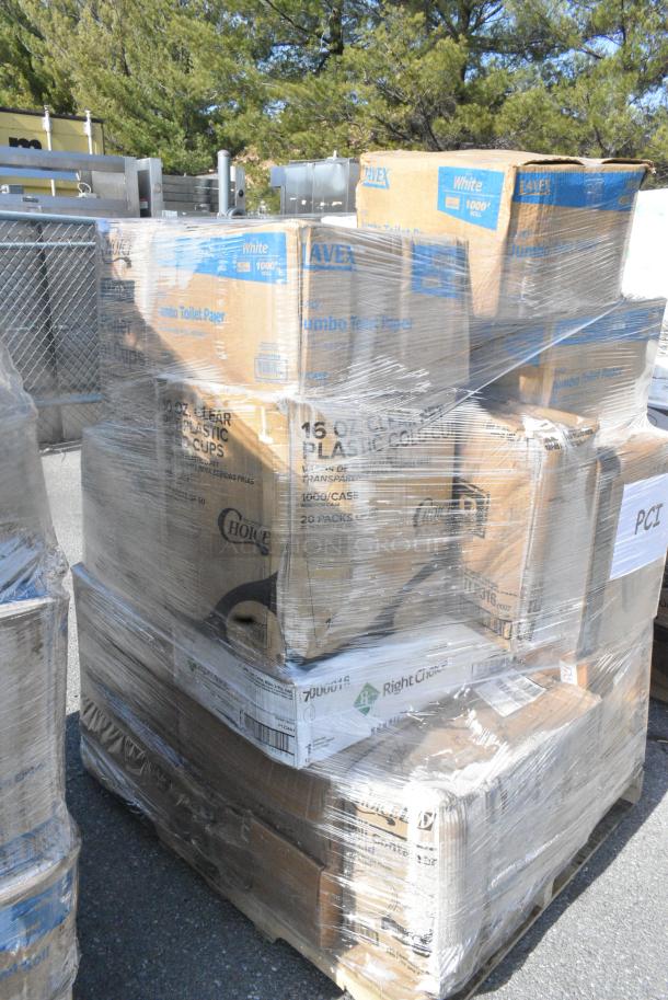 25 BRAND NEW SCRATCH AND DENT! Items Including 966TALLFLDN Choice Kraft Natural Tall-Fold 6" x 13" Dispenser Napkin - 8000/Case, 394365M Noble Products Powder-Free Disposable Clear Vinyl Gloves for Foodservice - Medium - 1000/Case, WI1BNHT5312 Choice 5" x 12 1/2" 1 Bottle Customizable Paper Wine Bag with Handle - 250/Case, 500TO993C3 Choice 9" x 9" x 3" Microwaveable 3-Compartment Black / Clear Plastic Hinged Container - 100/Case, 50012W Choice 12 oz. White Poly Paper Hot Cup - 1000/Case. 25 Times Your Bid! - Image 3 of 14