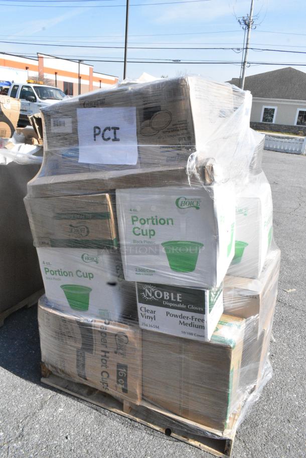 28 BRAND NEW SCRATCH AND DENT! Items Including 2 127P400B Choice 4 oz. Black Plastic Souffle Cup / Portion Cup - 2500/Case, 980960104 Matfer Bourgeat 2 5/16" Acetate Cake Collar - 1100 Ft., 760PIC05 Choice 5 oz. Clear Plastic Dessert Cup - 1,000/Case, 50016W Choice 16 oz. White Poly Paper Hot Cup - 1000/Case, 128HD8COMBO Choice Heavy Duty 8 oz. Microwavable Translucent Plastic Deli Container and Lid Combo Pack - 240/Case, 128HD32COMBO Choice Heavy Duty 32 oz. Microwavable Translucent Plastic Deli Container and Lid Combo Pack - 240/Case. 28 Times Your Bid! - Image 4 of 20