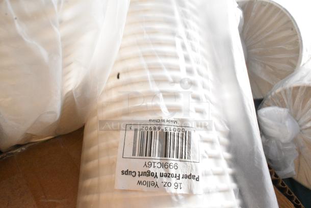 20 BRAND NEW SCRATCH AND DENT! Items Including 760PCC44 Choice White Poly Paper Cold Cup, 130SCB016BLK Visions 16 oz. Black PET Plastic Square Catering / Serving Bowl - 500/Case, Shopping Bags. 20 Times Your Bid! - Image 9 of 13