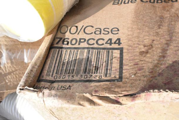 20 BRAND NEW SCRATCH AND DENT! Items Including 760PCC44 Choice White Poly Paper Cold Cup, 130SCB016BLK Visions 16 oz. Black PET Plastic Square Catering / Serving Bowl - 500/Case, Shopping Bags. 20 Times Your Bid! - Image 12 of 13
