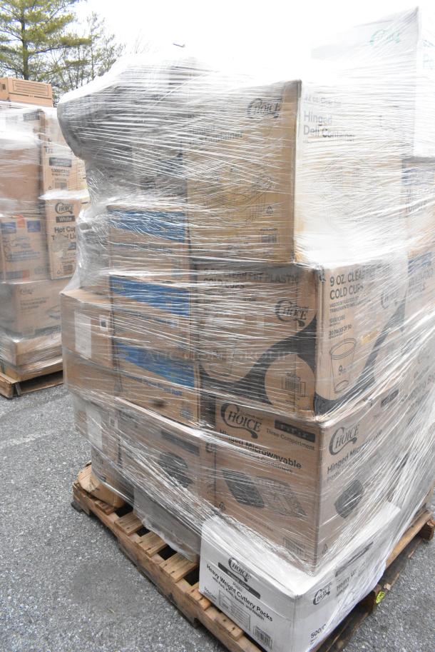 30 BRAND NEW SCRATCH AND DENT! Items Including 2 500MFTN Lavex Natural Brown Kraft M-Fold (Multifold) Towel - 4000/Case, 127CH32F Choice 32 oz. Clear RPET Tall Hinged Deli Container with Domed Lid - 200/Case, 500CC9 CUP 9oz PET SQUAT 1M FITS 500LFLAT, 500LDOME, 500TO883C3 Choice 8" x 8" x 3" Microwaveable 3-Compartment Black / Clear Plastic Hinged Container - 100/Case, 130CLFKSNH Choice Clear Heavy Weight Wrapped Polystyrene Plastic Cutlery Pack with Napkin - 500/Case, 500COLLAR EcoChoice Kraft Coffee Cup Sleeve / Jacket / Clutch - 10-24 oz. - 1200/Case, 760SOUP8WPA Choice 8 oz. White Double Poly-Coated Paper Food Cup with Vented Paper Lid - 250/Case. 30 Times Your Bid! - Image 4 of 18