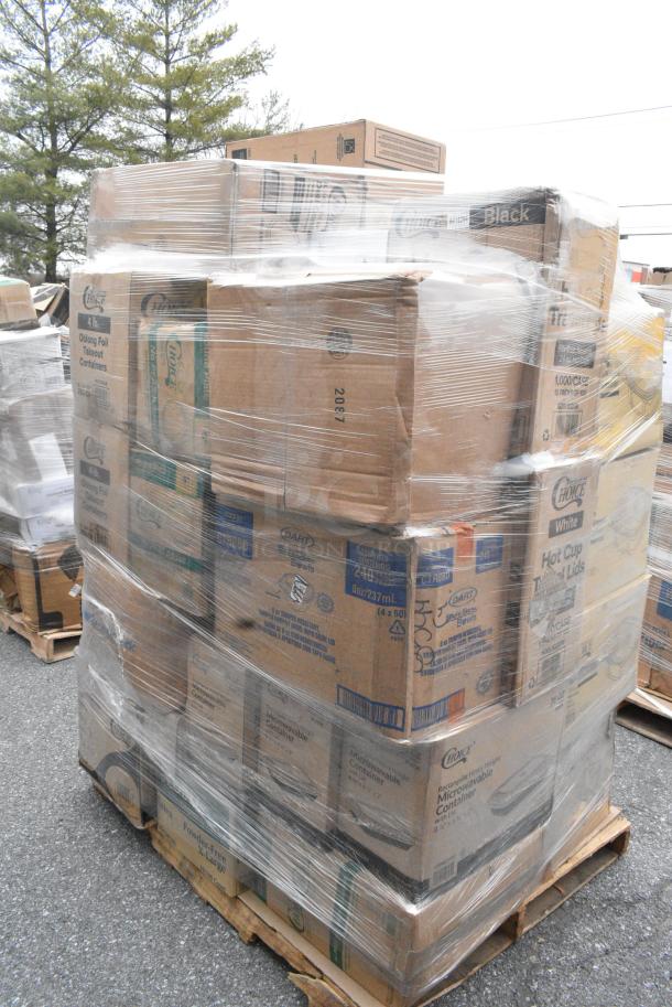 38 BRAND NEW SCRATCH AND DENT! Items Including CTR8BD Dart SafeSeal 8 oz. Plastic Tamper-Resistant, Tamper-Evident Bowl with Dome Lid - 240/Case, 122MCS38B Choice 38 oz. Black Rectangular Microwavable Heavy Weight Container with Lid 8 3/4" x 6 1/4" x 2" - 150/Case, 395RP09 EcoChoice No PFAS Added Bamboo / Bagasse Blend 9" Plate - 500/Case, 394385XL Noble Products White Powder-Free Disposable Latex Gloves for Foodservice - Extra Large - 1000/Case, 500CC9 Choice 9 oz. Clear PET Customizable Plastic Squat Cold Cup - 1000/Case, 612OB4LB Choice 4 lb. Oblong Foil Take-Out Container - 250/Case, 128HDLDBULK Choice 4 lb. Oblong Foil Take-Out Container - 250/Case, 2 8oz Deli Containers, 4 186CVBZ610 VacPak-It 6" x 10" Chamber Vacuum Packaging Bags with Zipper 3 Mil - 1000/Case, 128HDLDBULK Choice Heavy Duty Microwavable Translucent Plastic Deli Container Lid - 480/Case, 2 500CFT Lavex White C-Fold Standard Weight Towel - 2400/Case, 43302CUPC Choice 2-Compartment Clear OPS Plastic Jumbo Cupcake / Muffin Container - 250/Case. 38 Times Your Bid! - Image 4 of 20