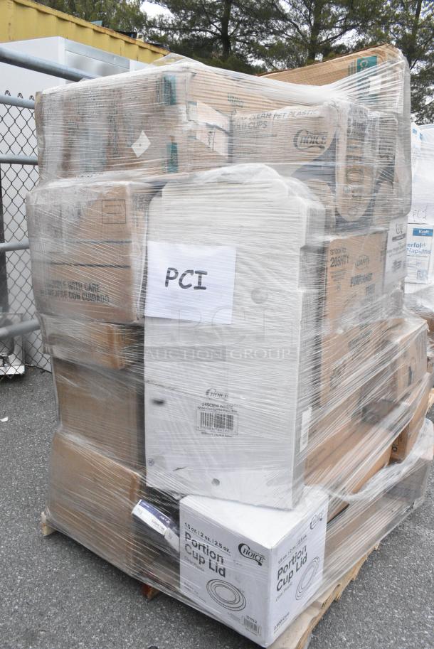 26 BRAND NEW SCRATCH AND DENT! Items Including 129MCS28B Choice 28 oz. Black Rectangular Microwavable Heavy Weight Container with Lid 8 3/4" x 6 1/4" x 1 3/4" - 150/Case, 394365M Noble Products Powder-Free Disposable Clear Vinyl Gloves for Foodservice - Medium - 1000/Case, 760SOUP64BBL Choice 64 oz. Black Paper Soup / Hot Food Cup Vented Lid - 150/Case, 130BKFKSNH Choice Black Heavy Weight Wrapped Polystyrene Plastic Cutlery Pack with Napkin - 500/Case, 500L1020B Choice Black Hot Paper Cup Travel Lid for 10-24 oz. Standard Cups and 8 oz. Squat Cups - 1000/Case, Dart 205HT1 White Foam Take Out Container with Perforated Hinged Lid 9" x 6" x 3" - 200/Case, 500CC9 Choice 9 oz. Platic Cold Cup. 26 Times Your Bid! - Image 3 of 13
