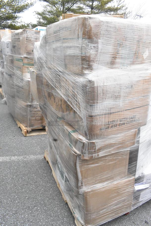 26 BRAND NEW SCRATCH AND DENT! Items Including 129MCS28B Choice 28 oz. Black Rectangular Microwavable Heavy Weight Container with Lid 8 3/4" x 6 1/4" x 1 3/4" - 150/Case, 394365M Noble Products Powder-Free Disposable Clear Vinyl Gloves for Foodservice - Medium - 1000/Case, 760SOUP64BBL Choice 64 oz. Black Paper Soup / Hot Food Cup Vented Lid - 150/Case, 130BKFKSNH Choice Black Heavy Weight Wrapped Polystyrene Plastic Cutlery Pack with Napkin - 500/Case, 500L1020B Choice Black Hot Paper Cup Travel Lid for 10-24 oz. Standard Cups and 8 oz. Squat Cups - 1000/Case, Dart 205HT1 White Foam Take Out Container with Perforated Hinged Lid 9" x 6" x 3" - 200/Case, 500CC9 Choice 9 oz. Platic Cold Cup. 26 Times Your Bid! - Image 4 of 13