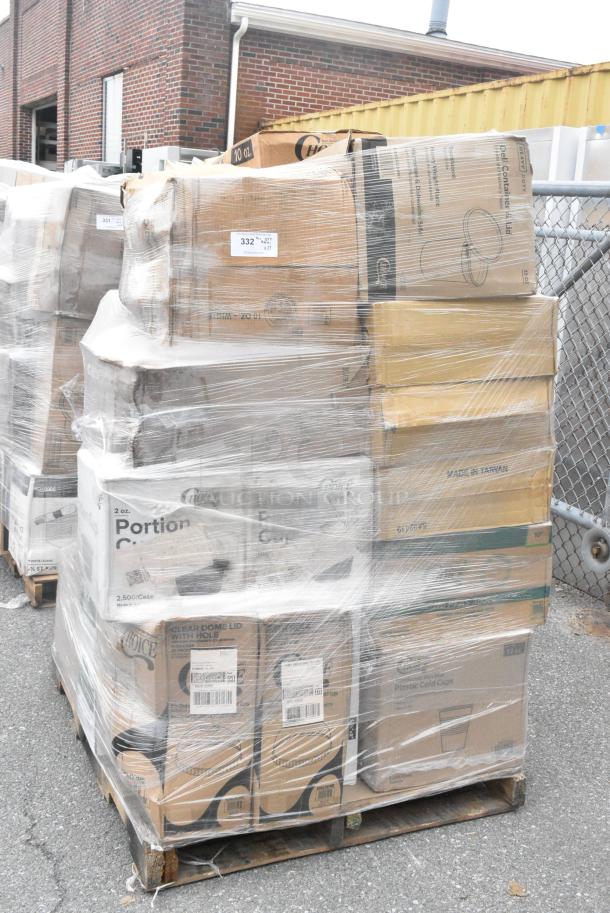 27 BRAND NEW SCRATCH AND DENT! Items Including 50010W Choice 10 oz. White Poly Paper Hot Cup - 1000/Case, 500TW35 Choice 3.5 oz. Translucent Thin Wall Plastic Cold Cup - 2500/Case, 795PTOKFT8 T-OUT 6X5X3 PAPER KFT 300 #8 CHOICE, 500TW12 Choice 12 oz. Translucent Thin Wall Plastic Cold Cup - 1000/Case, 395RP10PF EcoChoice No PFAS Added 10" Natural Bagasse Blend Plate - 500/Case, 127SB24COMBO CHOICE 24 OZ. CLEAR PLASTIC SALAD BOWL WITH LID - 150/CASE, 500LDOME Choice 9 oz., 12 oz., 16 oz., 20 oz., 24 oz. Clear PET Dome Lid with 2" Hole - 1000/Case, 130BKFKSNX500 Choice Black Extra Heavy Weight Wrapped Polystyrene Plastic Cutlery Pack with Napkin - 500/Case. 27 Times Your Bid! - Image 1 of 15
