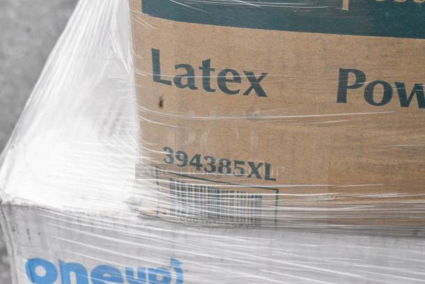 22 BRAND NEW SCRATCH AND DENT! Items Including 129MCR32B Choice 32 oz. Black Round Microwavable Heavy Weight Container with Lid 7 1/4" - 150/Case, 5001RT800N Lavex 8" Natural Kraft Hardwound Paper Towel, 800 Feet / Roll - 6/Case, 500CC16 Choice Clear PET Customizable Plastic Cold Cup - 16 oz. - 1000/Case, 129MCR32B Choice 32 oz. Black Round Microwavable Heavy Weight Container with Lid 7 1/4" - 150/Case, 5002DNAP NAPKIN 15X16.53 2PLYWH 3M 5002DNAP CHOICE, 394385XL Noble Products White Powder-Free Disposable Latex Gloves for Foodservice - Extra Large - 1000/Case, 500CC16 Choice Clear PET Customizable Plastic Cold Cup - 16 oz. - 1000/Case, 128HDLDBULK Choice Heavy Duty Microwavable Translucent Plastic Deli Container Lid - 480/Case. 22 Times Your Bid! - Image 15 of 18