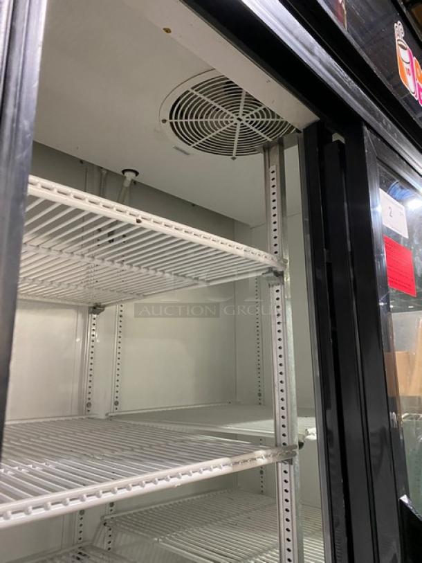True Dunkin Donuts/Coca-Cola Style Commercial Black Double Glass Sliding Door Reach In Merchandiser Refrigerator! Energy Star Certified! With Poly Coated Wire Racks! Model: GDM-37EM-LD SN: 7510717! 115V 1 Phase! On Casters! - Image 7 of 9