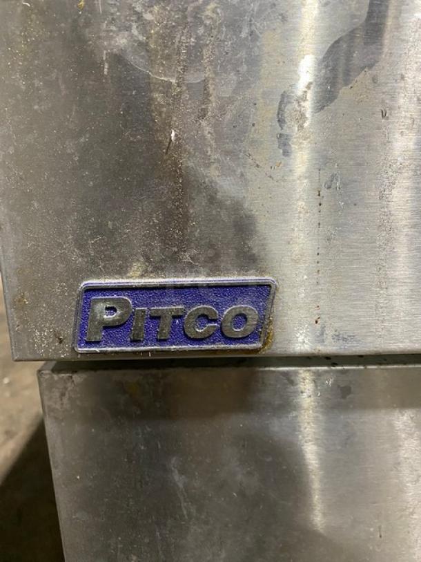 Pitco Commercial Stainless Steel Natural Gas Powered 40 Lb. Deep Fat Fryer! With Back & Right Side Splash! With Basket Hanger! Model: SG14 SN: G19AC092425! On Legs! - Image 6 of 10