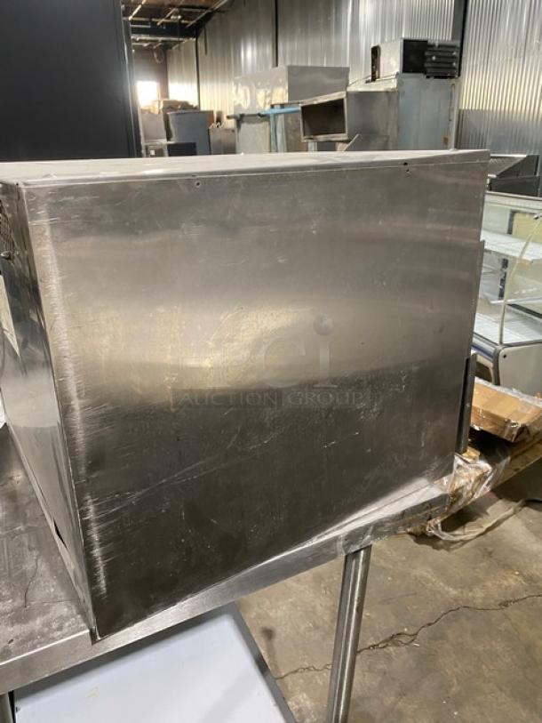 Alto-Shaam Commercial Stainless Steel Electric Powered Free Standing Double Warming Drawers! Model: 500-2D SN: 5860-115-1194! 125V 1 Phase! - Image 4 of 10