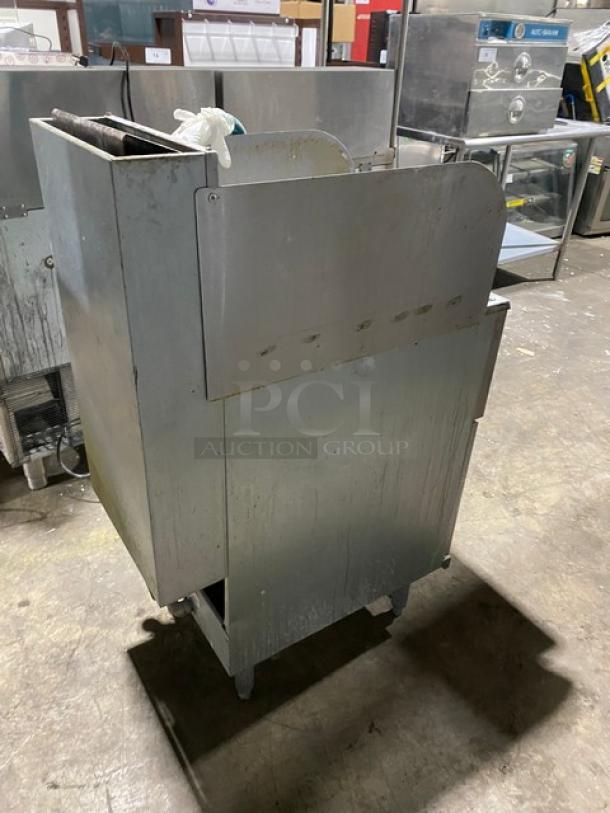 Pitco Commercial Stainless Steel Natural Gas Powered 42 Lb. Deep Fat Fryer! With Back & Side Splashes! With Basket Hanger! Model: 45C SN: G15JE068697! On Legs! - Image 4 of 10