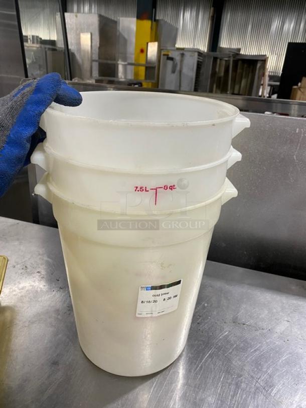 Commercial White 8 Qt. Poly Food Storage Containers! With Handles! 3X Your Bid! - Image 3 of 7